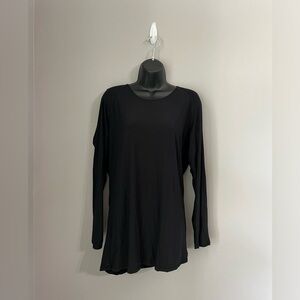 Black Long shirt with open back LULULEMON